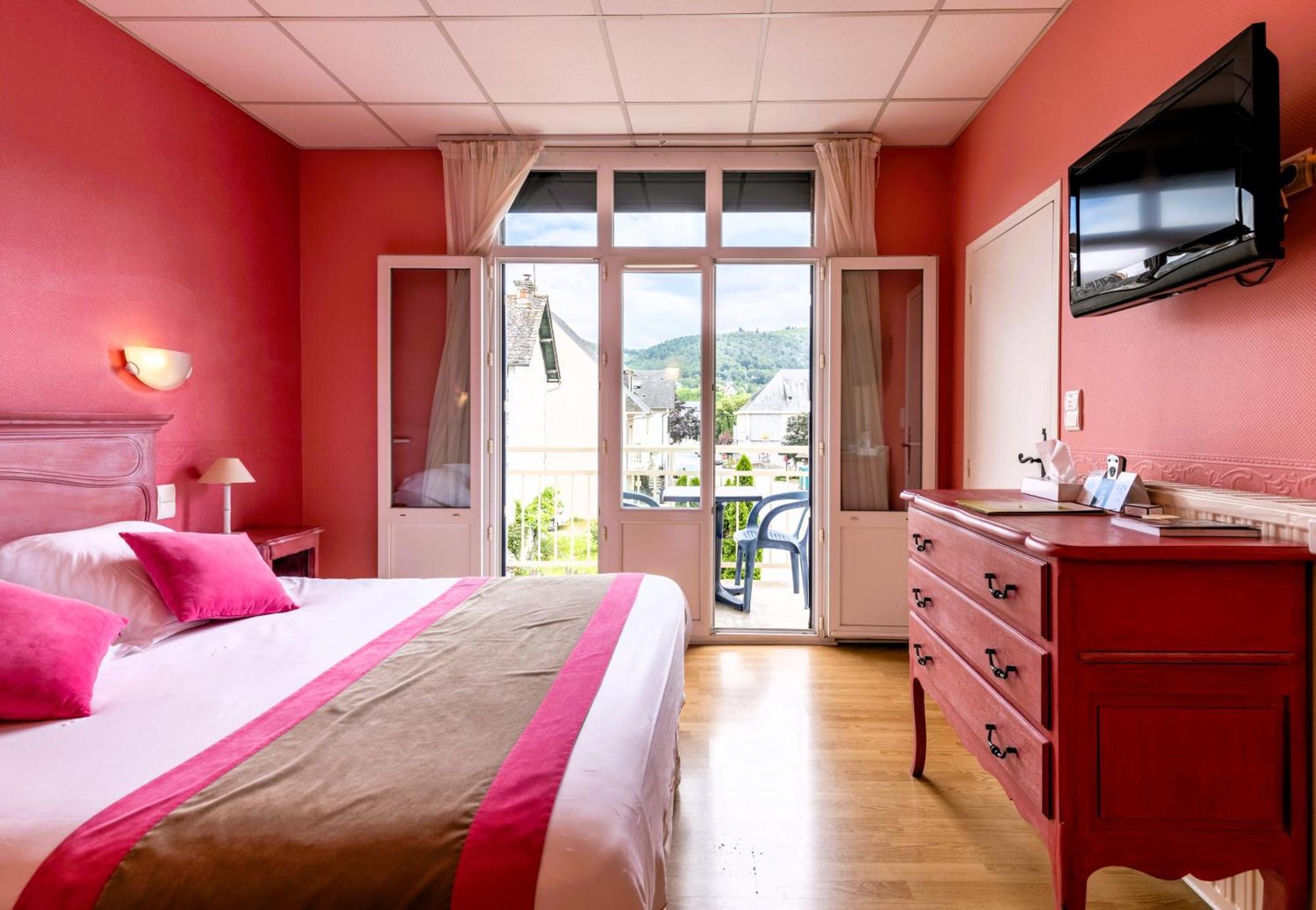 Hotel Le Sablier Du Temps Argentat Esterno foto