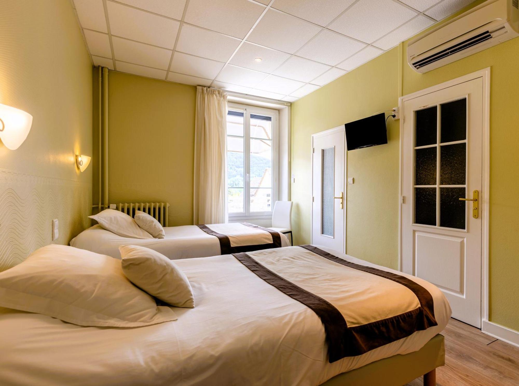 Hotel Le Sablier Du Temps Argentat Esterno foto